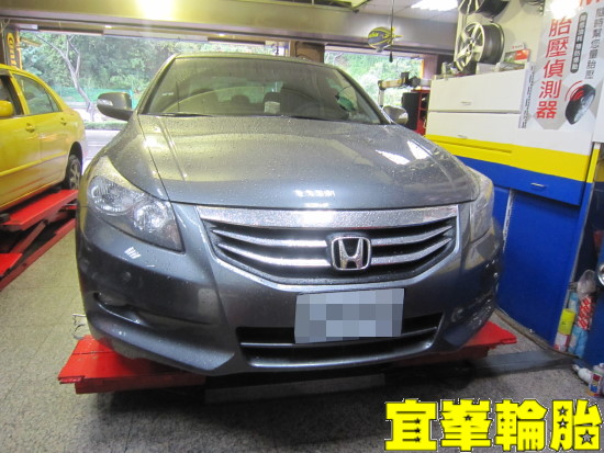 Honda Accord 2.0 EAGLE EFFICIENTGRIP E.F.G performance 225/50/17 3D四輪定位 ORO W417 盲塞式TPMS極致安裝
