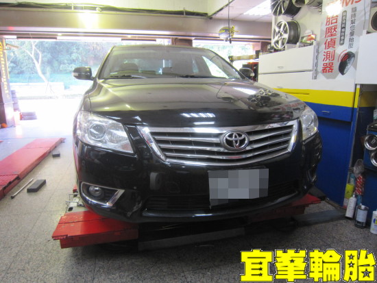 TOYOTA CAMRY  3.5 Assurance TripleMax 215/55/17 ORO W417 盲塞式TPMS極致安裝 3D四輪定位 SELENIA 5W40