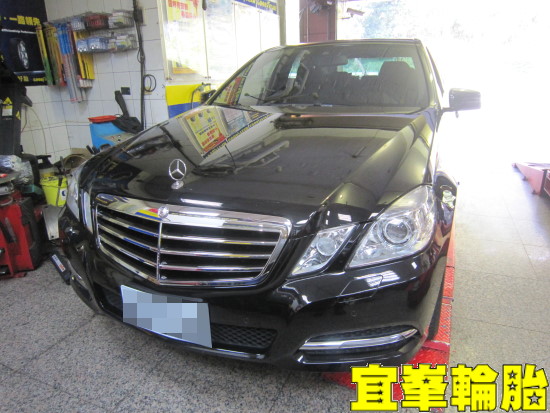 Mercedes Benz – E300  W212 CSC5 245/45/17