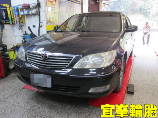 TOYOTA CAMRY Assurance TripleMax 205/65/15 3D四輪定位