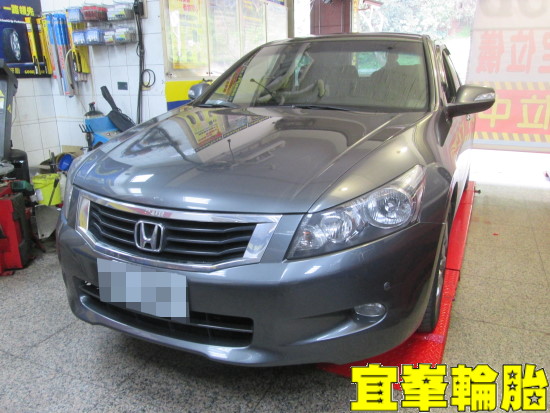 Honda Accord 2.0 SELENIA 5W30  輪胎對調極致胎圈平衡