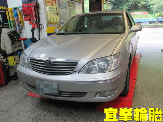 TOYOTA CAMRY Assurance TripleMax 205/65/15 3D四輪定位