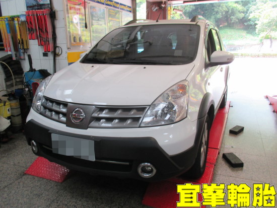 NISSAN LIVINA  SELENIA 5W40 SWD D III ATF