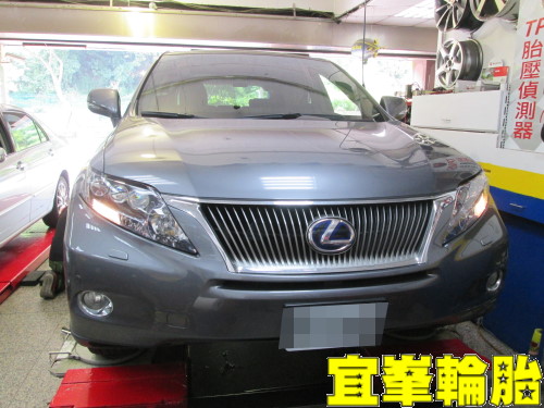 LEXUS RX450H CSC5 SUV 235/55/19 胎圈最佳化平衡 3D四輪定位