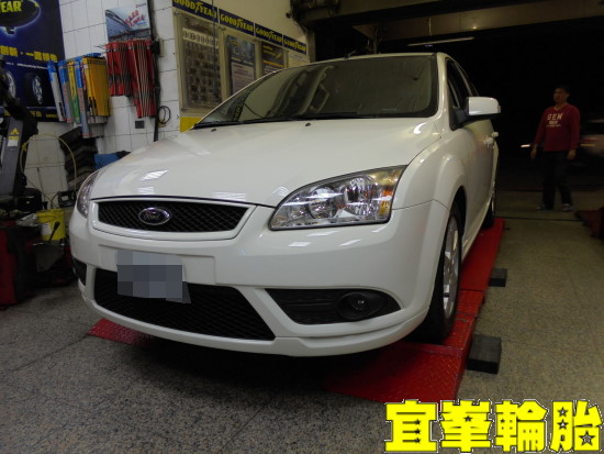 FORD FOCUS  SPR金屬氣嘴安裝