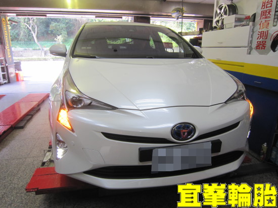 2016 TOYOTA PRIUS 底盤隔音防鏽