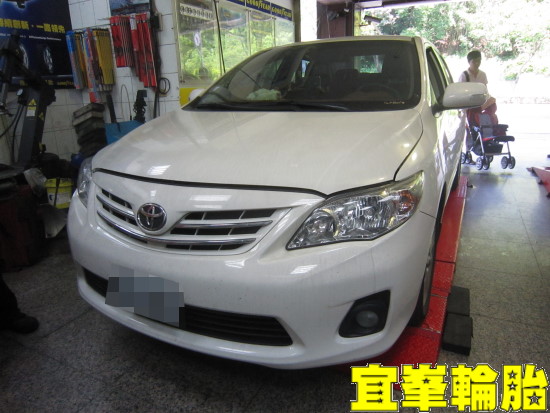 TOYOTA ALTIS 自備機油 TUTELA TOP 4 煞車油脈衝式更換