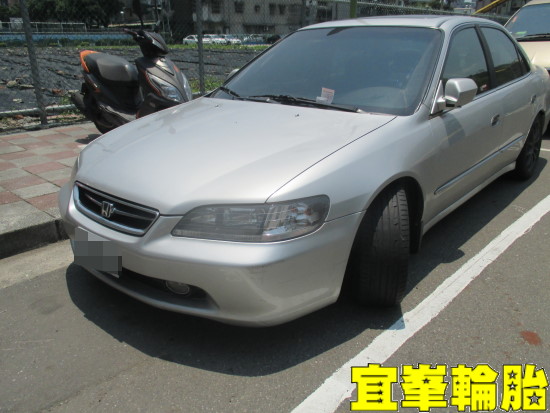 HONDA ACCORD K9  GOODYEAR GSD5 215/45/17 3D四輪定位