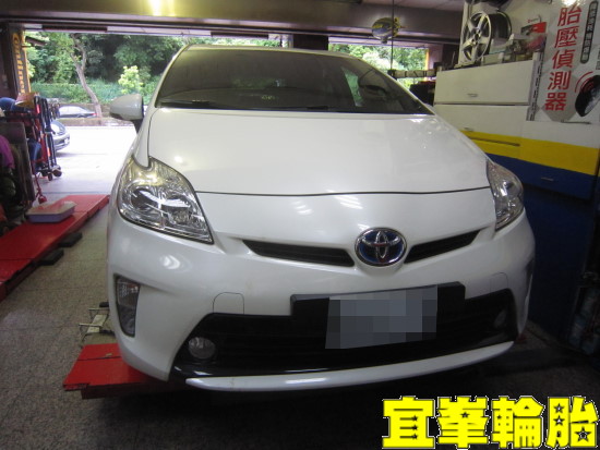TOYOTA PRUIS DG R37 ORO W417 盲塞式TPMS極致安裝 胎圈最佳化平衡 Goodyear ASYM-2 F1 Asymmetric-2 215/45/17 3D四輪定位