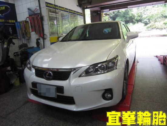 Lexus CT200 Goodyear ASYM-3 F1 Asymmetric-3 215/45/17 3D四輪定位