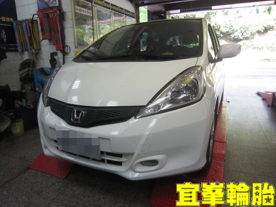 HONDA FIT KYB藍筒避震器安裝 3D四輪定位