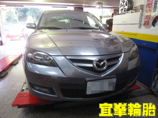 MAZDA 3 Goodyear Assurance TripleMax 205/55/16 3D四輪定位