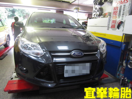 FORD THE ALL-NEW FOCUS GOODYEAR EfficientGrip Performance 215/50/17 胎圈最佳化平衡 3D四輪定位