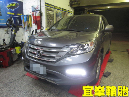 HONDA CR-V Goodyear EfficientGrip SUV 225/65/17 SPR金屬氣嘴 3D四輪定位