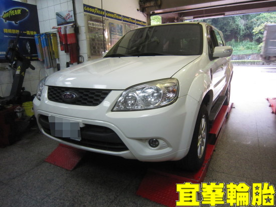 FORD ESCAPE BOHENG陶瓷競技前來令極致安裝 碟盤車銷研磨