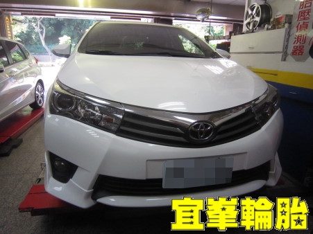 TOYOTA ALTIS  Goodyear Assurance triplemax 205/55/16  ORO W417 盲塞式TPMS極致安裝 3D四輪定位