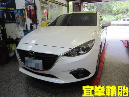 MAZDA All-new Mazda3  輪胎對調 3D四輪定位