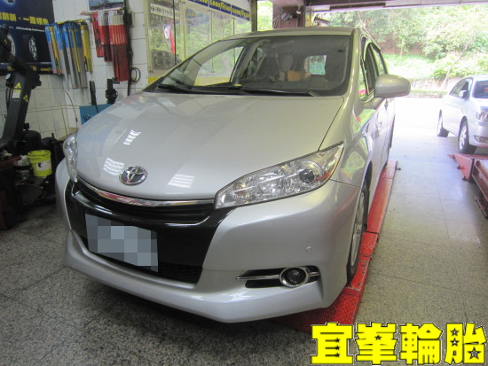 TOYOTA WISH SELENIA 5W40 Goodyear Assurance triplemax 195/65/15 胎圈最佳化平衡 ORO W417 盲塞式TPMS極致安裝 3D四輪定位