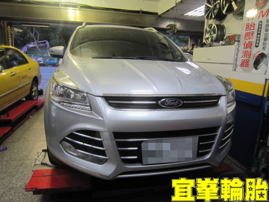 FORD KUGA Goodyear EfficientGrip SUV 235/50/18 S500-T TPMS極致安裝 胎圈最佳化平衡 3D四輪定位