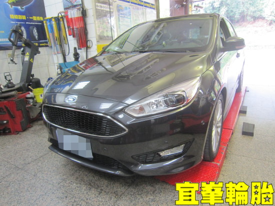 FORD THE ALL-NEW FOCUS GOODYEAR EfficientGrip Performance 215/50/17  3D四輪定位