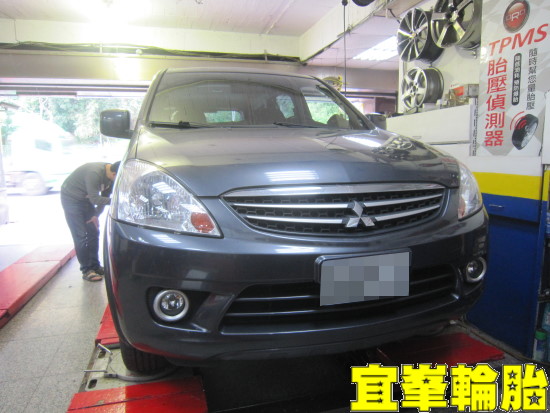 MITSUBISHI ZINGER 自備機油保養 Goodyear EfficientGrip SUV 215/65/16 3D四輪定位