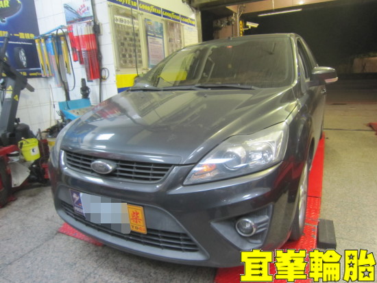 FORD FOCUS 輪胎對調 極致胎圈平衡 3D四輪定位