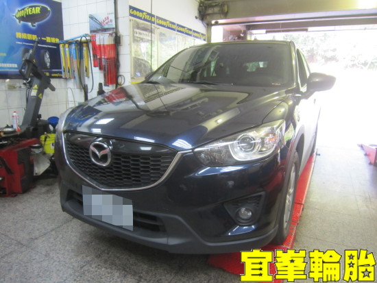 MAZDA CX-5 Goodyear EfficientGrip SUV 225/65/17 胎圈最佳化平衡 3D四輪定位