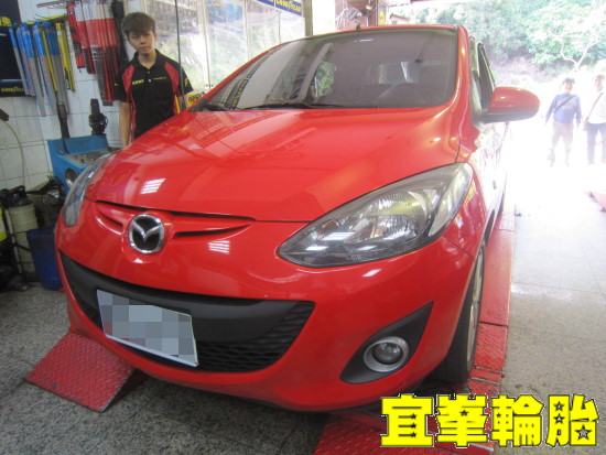 MAZDA 2 ORO W410A TPMS 極致安裝 Goodyear Assurance TripleMax 185/55/15 胎圈最佳化平衡 3D四輪定位