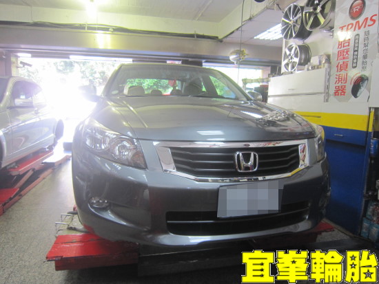 HONDA ACCORD K13 高速煞車抖動 碟盤車銷研磨 TUTELA TOP 4 煞車油脈衝式更換 Goodyear Assurance TripleMax 215/60/16 3D四輪定位