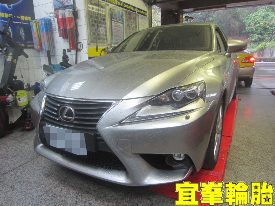 Lexus IS200t MICHELIN pilot sport 4 225/45/17 ORO W417螢幕安裝 3D四輪定位