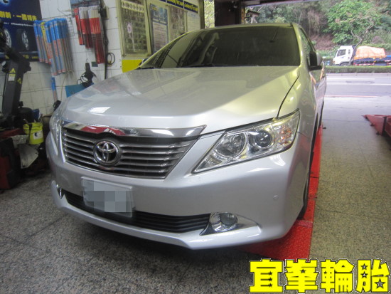 TOYOTA CAMRY Goodyear EfficientGrip Performance 215/60/16 3D四輪定位 高速煞車抖動BENDIX MKT 鈦條紋來令片極致安裝 碟盤車銷研磨