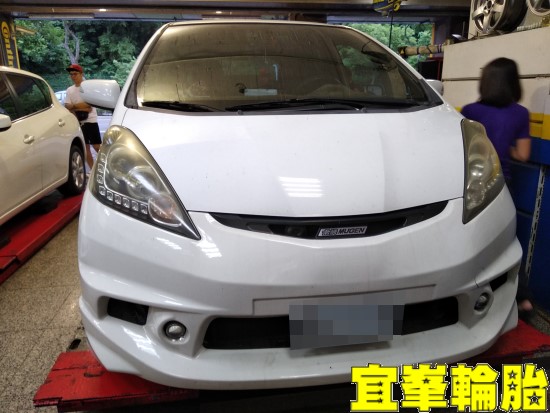 HONDA FIT SELENIA 5W30 輪胎對調