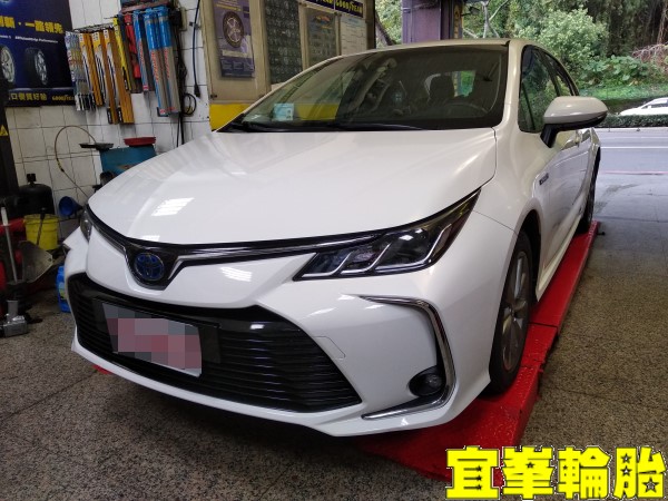 Toyota Corolla Altis hybrid Ravenol VSE 0W20 輪胎對調