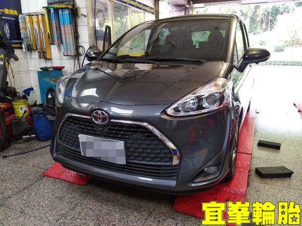 TOYOTA SIENTA Ravenol VSE 0W20 輪胎對調 福士車室活性碳空氣濾網