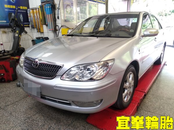 TOYOTA CAMRY SELENIA 5W40 輪胎對調