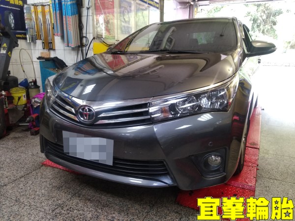 TOYOTA ALTIS Pirelli Cinturato P7(P7C2) 205/55/16 胎圈最佳化平衡 3D四輪定位