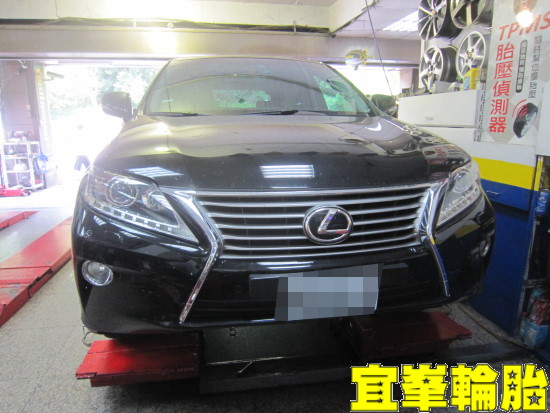 Lexus RX270 Goodyear EfficientGrip Performance SUV 235/60/18  3D四輪定位