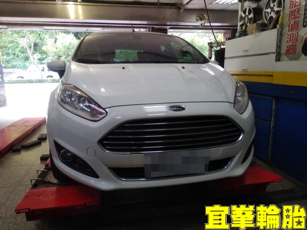 FORD FIESTA Continental 馬牌 CPC2 195/50/16 3D四輪定位