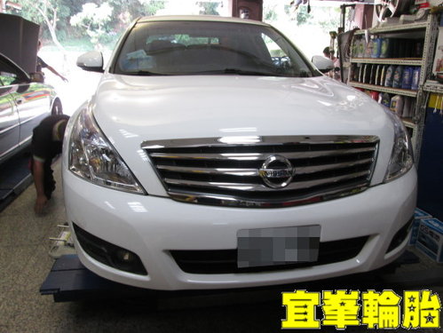 TEANA  ASSURENCE FUEL MAX 215/60/16 3D四輪定位