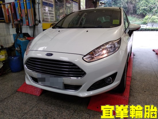 FORD FIESTA Goodyear Assurance triplemax 195/50/16 胎圈最佳化平衡 3D四輪定位