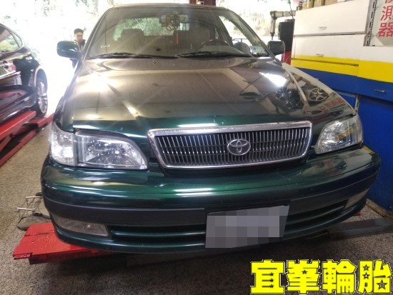 TOYOTA PREMIO SELENIA 10W40 機油油底殼更換