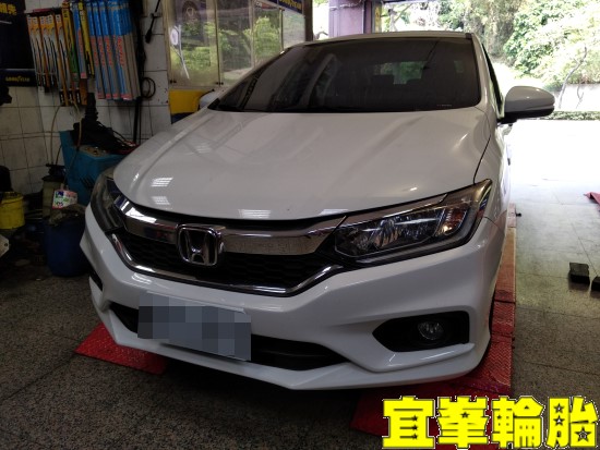 HONDA CITY Goodyear AssuranceTripleMax2 185/55/16  3D四輪定位