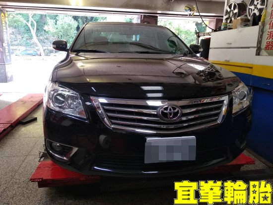 TOYOTA CAMRY SELENIA 5W40 輪胎對調
