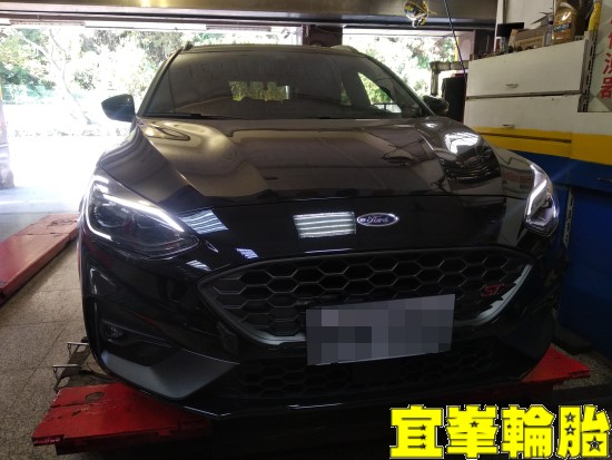 Ford Focus ST Wagon 行駛偏向 3D四輪定位