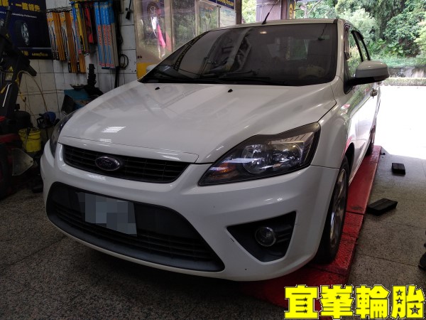 FORD FOCUS 底盤異音 後李仔串更換 SELENIA 5W30 輪胎對調