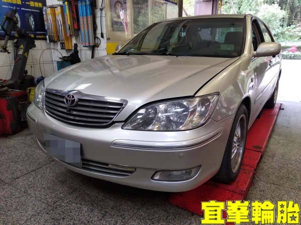 TOYOTA CAMRY SELENIA 5W50 輪胎對調 BOHENG陶瓷競技後來令極致安裝 BOHENG後劃線碟盤跟換