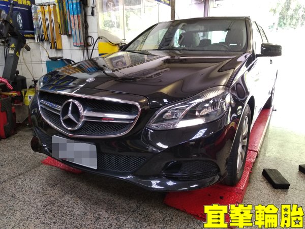 Mercedes-Benz W212 E200 Continental ComfortContact CC6 225/55/16 3D四輪定位