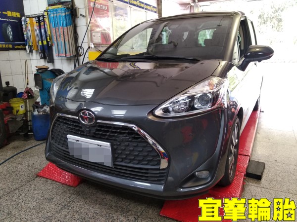 TOYOTA SIENTA Ravenol VSE 0W20 輪胎對調