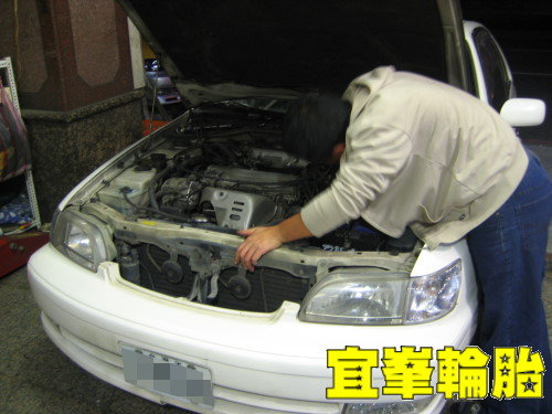 酒鬼胖的PREMIO 汽門室墊片更換