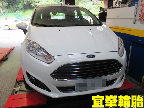 FORD FIESTA 自備TPMS安裝 3D四輪定位